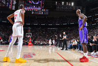 詹姆斯：看台上有一些湖人球迷 但我们带着客场心态来打这场比赛