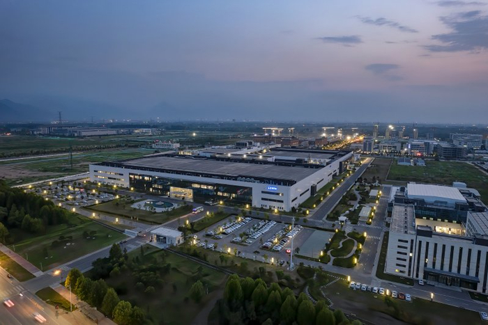 陕西西安半导体产业奕斯伟硅片厂全景  图源视觉中国