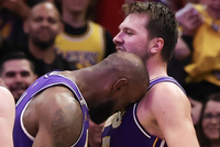 还能说啥！湖人七连胜期间詹姆斯出战4场全胜且出手均不超过15次