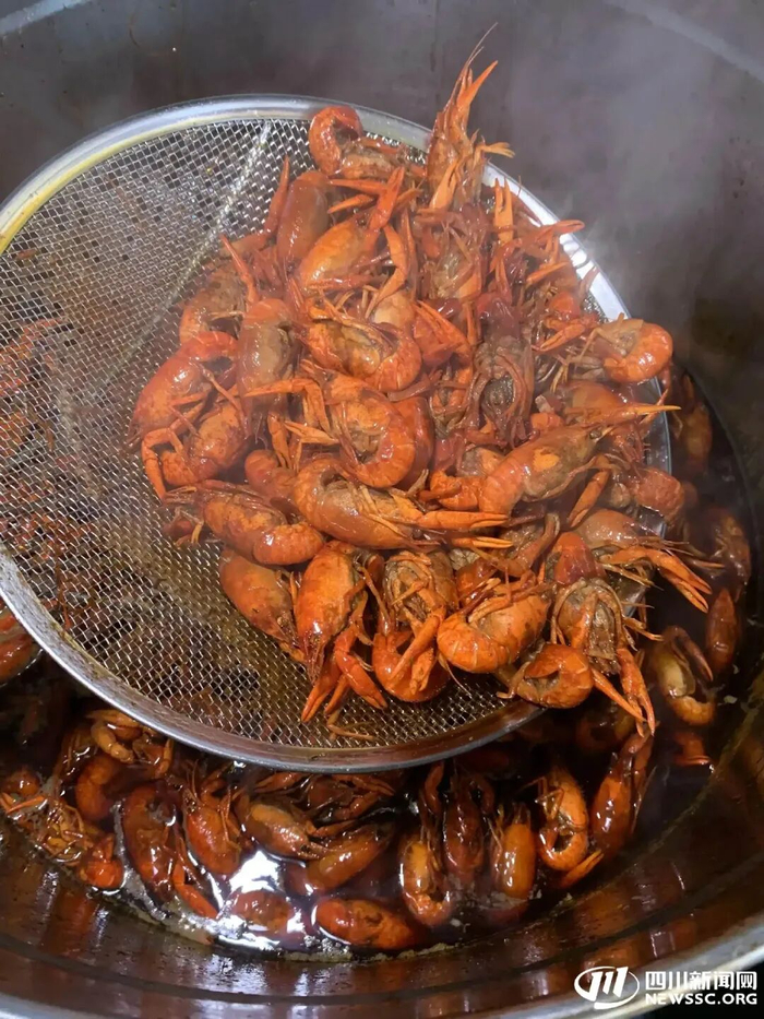 辣卤小龙虾