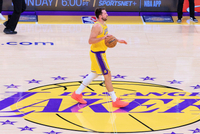 东契奇在多支球队得到过60+ NBA历史第二人&amp;比肩张伯伦