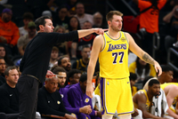 东契奇：背靠背身体肯定疲惫但更多是精神方面的累 必须要挺过去