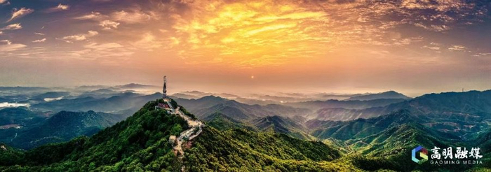 佛山第一峰皂幕山。余永强摄