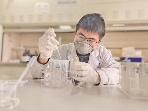 【一马当先 “十五五”开局看青海】青海检测 香港发证 高原特产“家门口”拿到全球市场入场券_乐游天下