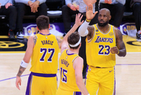 皮尔斯谈GOAT之争：詹姆斯在湖人是三当家 队内角色不比当年乔丹