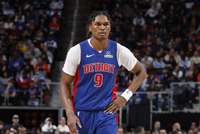 比克斯塔夫：奥萨尔一个人就能限制对手 就像能同时出现在6个地方