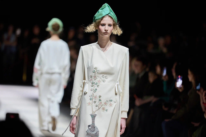　　Stas Lopatkin at Moscow Fashion Week