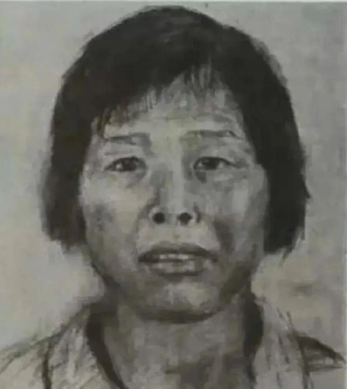 △广州警方绘制“梅姨”的第一张模拟画像，于2017年6月公开悬赏。