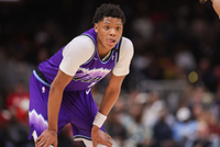 未来可期！贝利20中7拿下25分7板4助5帽 场上各种残暴扣篮&amp;封盖