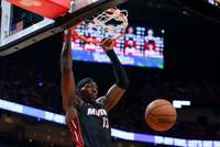 阿德巴约最近5场场均出战39.6分钟 得到36.8分11板2.4助2断0.8帽