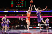 不愧是射手！翟若云半场10分钟 9中5&amp;三分5中3拿到13分2助攻