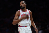 杜兰特：乔丹只用了15个赛季就得了32000分 他还缺席了不少比赛