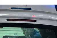 媒体人：鲁吐布拉赛后怒捶走道消防器材 受伤并被救护车送医治疗