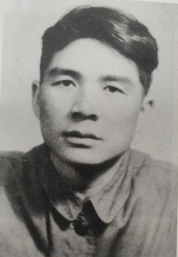   宋文骢在哈军工毕业时的照片