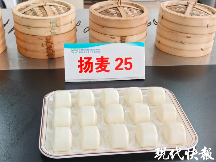用扬麦25制作出的馒头
