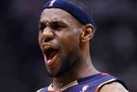 阿里纳斯：幼詹的螃蟹步我们真的不想面对 他全速冲起来无人能及