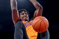 东方体育日报：这就是NBA篮板王的含金量