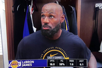 9连胜期间最喜欢球队哪一点？詹姆斯：我们的心理韧性十足！