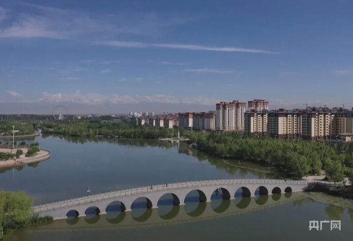 俯瞰阿克苏多浪河  （央广网发  阿克苏地区融媒体中心供图）