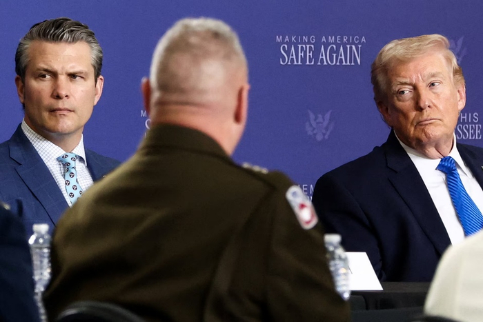 美媒：宣扬“调兵治安”行动期间，特朗普出人意料绕道参观“猫王”故居_乐游天下