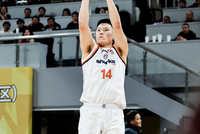 李弘权：山西的转换很强 我们在防守端限制了他们 进攻也在节奏上