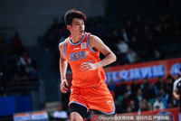 就你打得好！状元杨曦皓半场5中4拿下11分3板1助 全队唯一上双