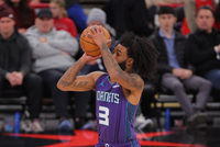 板凳匪徒！科比·怀特最近5场场均21.6分4.6板3.6助3.4记三分