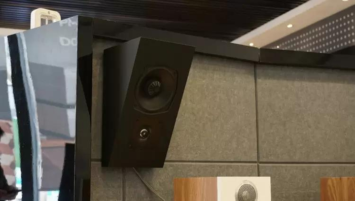 影院系统由马兰士Marantz CINEMA 50驱动全系D.T.音箱