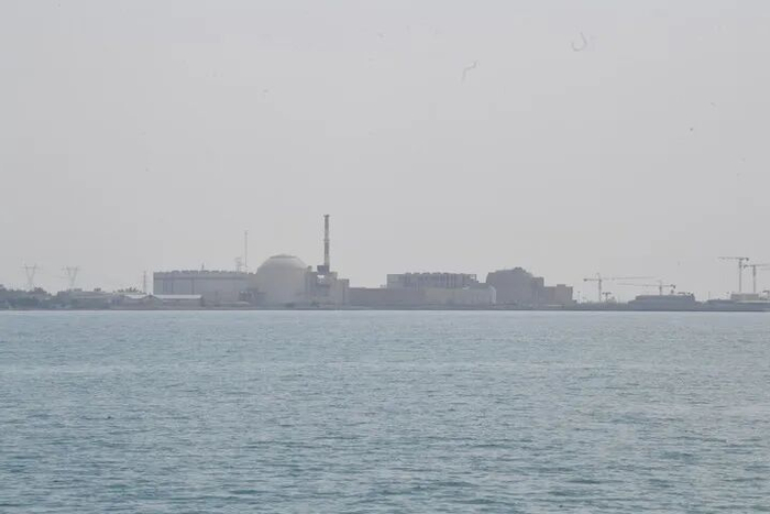 资料图片：在伊朗南部城市布什尔城外拍摄的