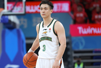 沈阳日报：辽宁男篮下滑至第九位 季后赛席位竞争压力加剧