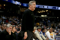 芬奇：麦克丹尼尔斯防守杜兰特时克服了一堆非法掩护