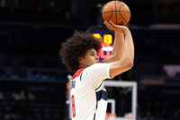 奇才官方：凯肖恩·乔治左肘尺侧副韧带远端二级撕裂 一周后复查