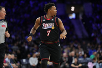 三人组团目前联盟共有3人年龄40+：洛瑞、吉布森、詹姆斯