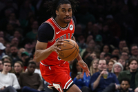 坎坷生涯...22年5号秀艾维没能获提前续约合同 被交易后赛季报销