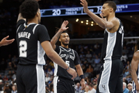 NBA彩经：马刺大胜雄鹿 活塞力擒森林狼 爵士不敌太阳