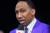 哈特让你闭嘴！A·史密斯回怼：我的工作就是谈论你们 干了30年了