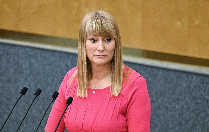 俄议会代表团结束访美并称会谈顺利_乐游天下