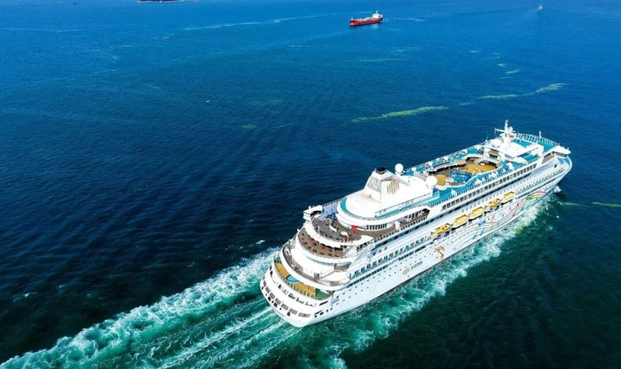 “蓝梦之歌”号邮轮 &nbsp;图/视觉中国