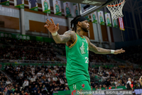 媒体人：辽篮进攻被打回原形？近期攻击力开始萎靡 防守也顶不住