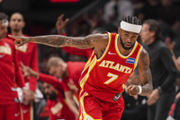 攻防俱佳！亚历山大-沃克14中7拿下27分5板8助4断 正负值+25