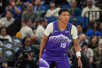 上半场9中0&下半场6中5！贝利全场拿到13分6板3帽 正负值-19