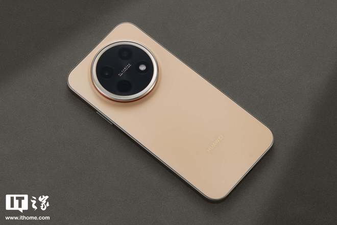 ▲ IT之家开箱：华为畅享 90 Pro Max 实拍图赏