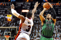 韦德：08绿军是最后一支无需磨合就夺冠的球队 热火3巨头都没做到