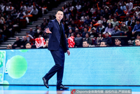 解说：上海现在阵容搭配空间巨大 球队确实越进化越强了