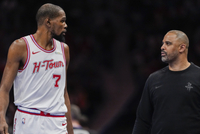 乌度卡：能让KD三节打卡很棒 霍勒迪和泰特等替补打得很出色