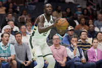 填满数据栏！普林斯出战38分钟12中7得到18分7篮板8助攻1断1帽