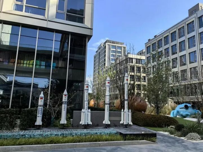 6G信通智谷未来产业园内的公共区域。（新华社记者 龚雯 摄）