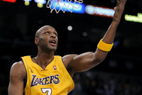 奥多姆：想告诉年轻的自己远离毒品 我本可成为第二个魔术师