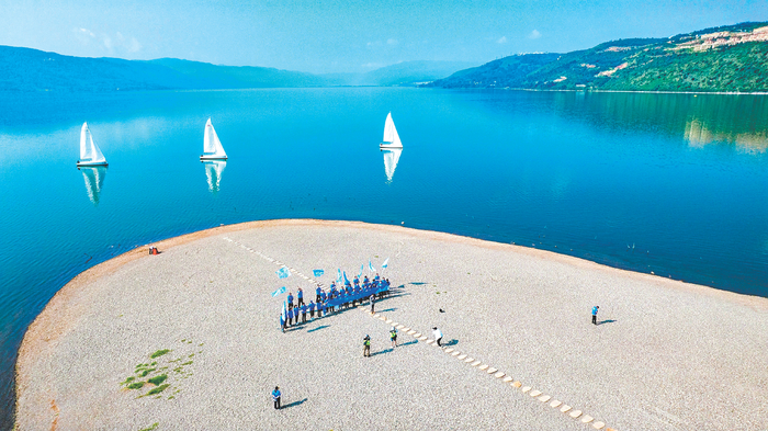 阳宗海施家咀网红沙滩。供图