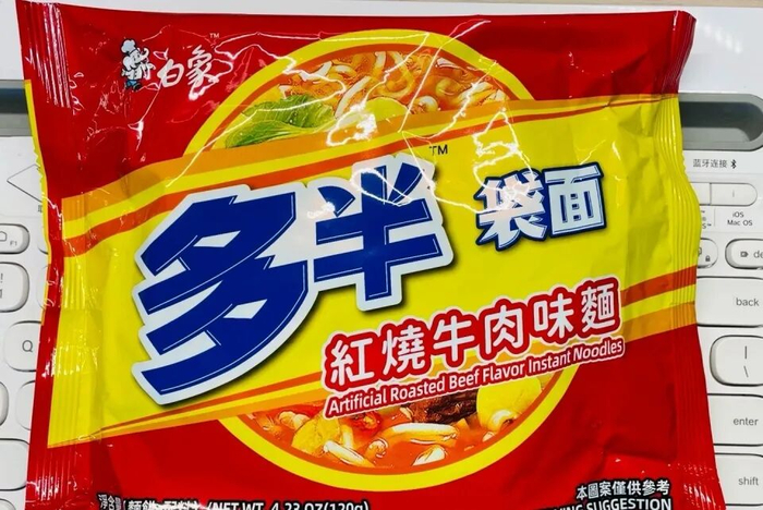 白象多半袋面。图/社交媒体平台截图